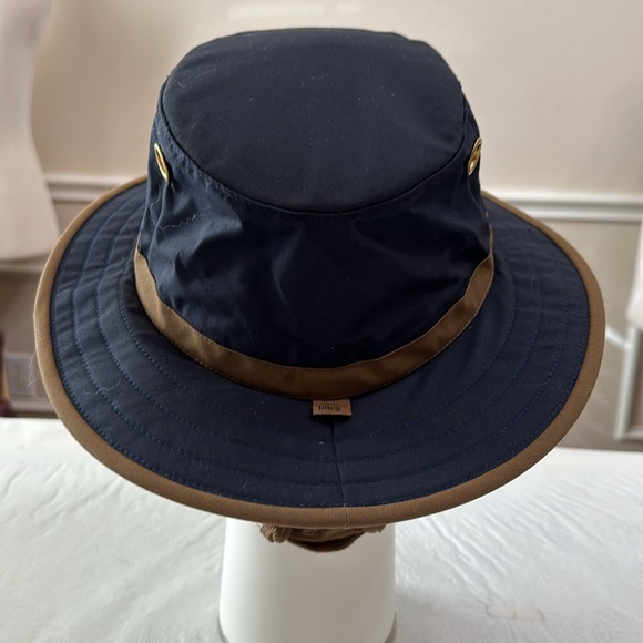 Tilley OUTBACK hat - Navy/British Tan - Picture 6 of 15